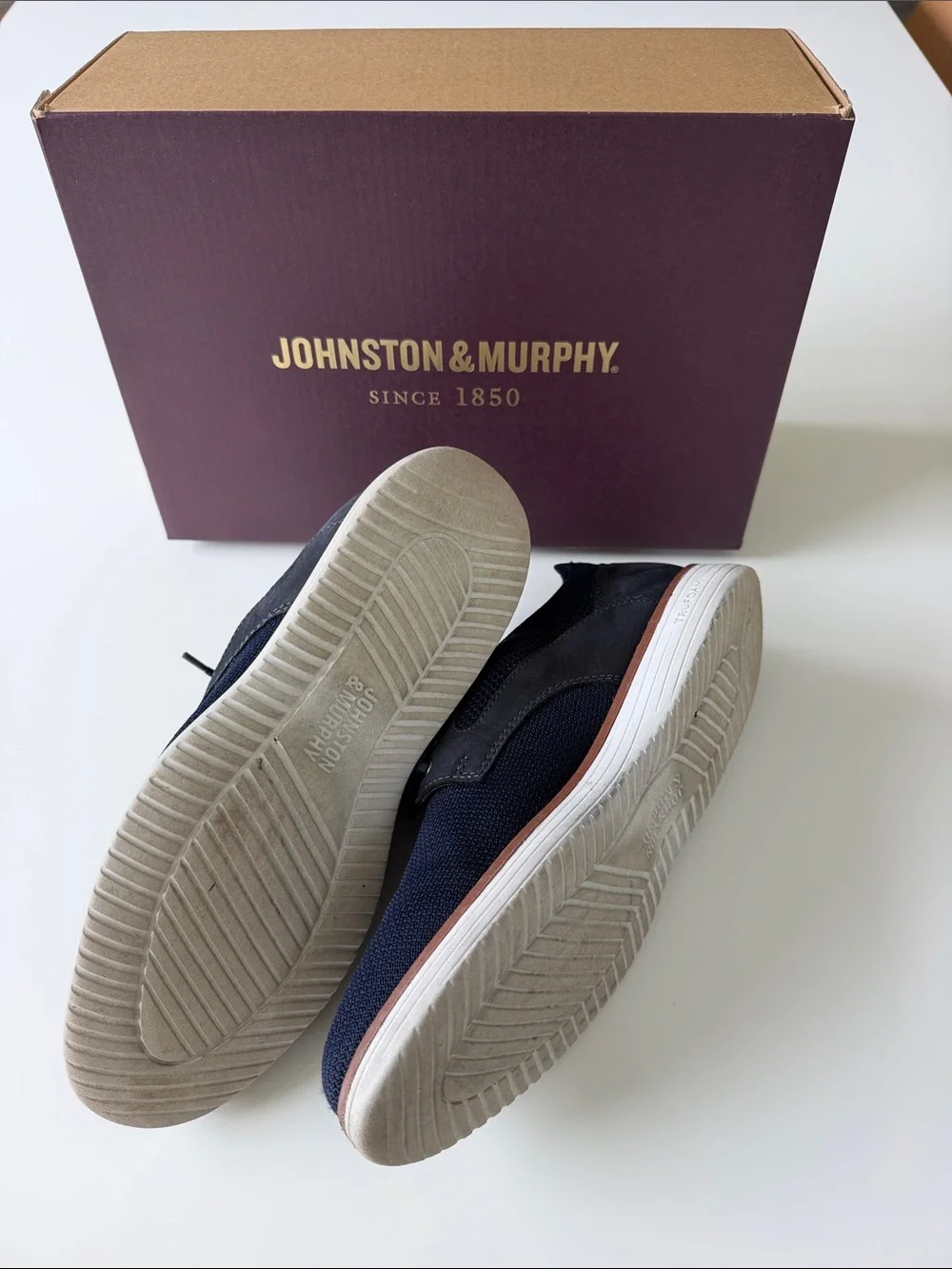 Johnston & Murphy Upton Knit Plain Toe Boys Size 4
